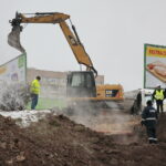 Awaria sieci ciepłowniczej na osiedlach Słoneczne Wzgórze i Świętokrzyskie. Ulica bpa Jaworskiego / Marzena Mąkosa / Radio Kielce