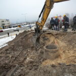 Awaria sieci ciepłowniczej na osiedlach Słoneczne Wzgórze i Świętokrzyskie. Ulica bpa Jaworskiego / Marzena Mąkosa / Radio Kielce