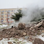 Awaria sieci ciepłowniczej na osiedlach Słoneczne Wzgórze i Świętokrzyskie. Ulica bpa Jaworskiego / Marzena Mąkosa / Radio Kielce