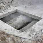 Awaria sieci ciepłowniczej na osiedlach Słoneczne Wzgórze i Świętokrzyskie. Ulica bpa Jaworskiego / Marzena Mąkosa / Radio Kielce