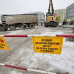 Awaria sieci ciepłowniczej na osiedlach Słoneczne Wzgórze i Świętokrzyskie. Ulica bpa Jaworskiego / Marzena Mąkosa / Radio Kielce