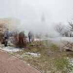 Awaria sieci ciepłowniczej na osiedlach Słoneczne Wzgórze i Świętokrzyskie. Ulica bpa Jaworskiego / Marzena Mąkosa / Radio Kielce