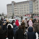 Alarmy bombowe. Ewakuacja Drugiego Urzędu Skarbowego przy ulicy Częstochowskiej / Marzena Mąkosa / Radio Kielce