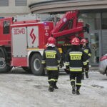 Alarmy bombowe. Ewakuacja Drugiego Urzędu Skarbowego przy ulicy Częstochowskiej / Marzena Mąkosa / Radio Kielce