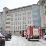 Alarmy bombowe. Ewakuacja Drugiego Urzędu Skarbowego przy ulicy Częstochowskiej / Marzena Mąkosa / Radio Kielce