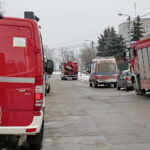 Alarmy bombowe. Ewakuacja Pierwszego Urzędu Skarbowego przy ulicy Wróbla / Marzena Mąkosa / Radio Kielce