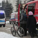 Alarmy bombowe. Ewakuacja Pierwszego Urzędu Skarbowego przy ulicy Wróbla / Marzena Mąkosa / Radio Kielce