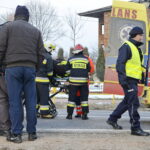 W Skorzeszycach samochód ciężarowy wjechał do rowu. Utrudnienia na trasie krajowej nr 74 z Kielc do Opatowa / M. Mąkosa / Radio Kielce