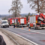 W Skorzeszycach samochód ciężarowy wjechał do rowu. Utrudnienia na trasie krajowej nr 74 z Kielc do Opatowa / M. Mąkosa / Radio Kielce