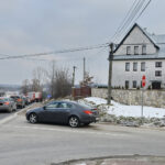 W Skorzeszycach samochód ciężarowy wjechał do rowu. Utrudnienia na trasie krajowej nr 74 z Kielc do Opatowa / M. Mąkosa / Radio Kielce