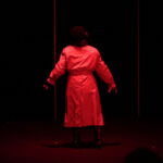 Spektakl "Medaliony" w Kieleckim Centrum Kultury. Na zdjęciu: Magdalena Jarek - Matla / Marzena Mąkosa / Radio Kielce