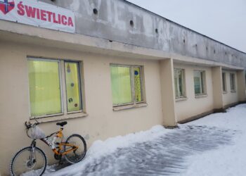 Noclegownia dla bezdomnych przy ulicy Słonecznej 40 w Ostrowcu Świętokrzyskim / Ksiądz Paweł Anioł