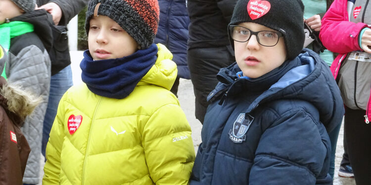 Okulary Jurka Owsiaka i wyjątkowa kolacja do wylicytowania w Busku-Zdroju - Radio Kielce Okulary Jurka Owsiaka i wyjątkowa kolacja do wylicytowania w Busku-Zdroju