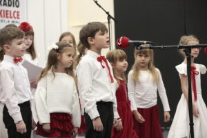 Studio Gram Radia Kielce. Koncert chóru Agaty Steczkowskiej / Radio Kielce