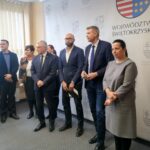 Konferencja w urzędzie marszałkowskim dotycząca Teatru im. Stefana Żeromskiego / Dorota Klusek / Radio Kielce