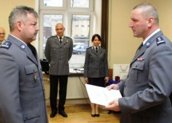 Inspektor Paweł Dzierżak (z prawej) / malopolska.policja.gov.pl