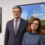 Na zdjęciu (od lewej): Adam Jarubas - konsultant ds. społecznych w starachowickim magistracie oraz Barbara Szymańska - sekretarz Starachowic / facebook.com/materekmarek