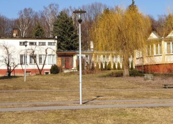 Publiczne Przedszkole Samorządowe w Kazimierzy Wielkiej, które ma zostać rozbudowane o żłobek / Adam Bodzioch / facebook