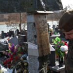 Kielce. Świętokrzyska Brygada WOT porządkowała groby ofiar komunistycznego terroru / Daniel Woś / 10. Świętokrzyska Brygada Obrony Terytorialnej