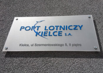 20.4.2016 Kielce. Port Lotniczy Kielce S.A. / Krzysztof Żołądek / Radio Kielce