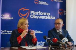 Na zdjęciu od lewej: Róża Thun - PO, Artur Gierada - PO / Michał Kita / Radio Kielce