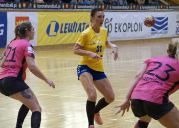 6. kolejka PGNiG Superligi piłkarek ręcznych: Korona Handball Kielce - Arka Gdynia / Kamil Król / Radio Kielce
