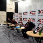 Studio Polityczne. Na zdjęciu (od lewej): Marek Kwitek - PiS, Róża Thun - PO, Magdalena Fogiel-Litwinek - Kukiz'15, Czesław Siekerski - PSL, Marek Kowalski - Nowoczesna / Karol Żak / Radio Kielce