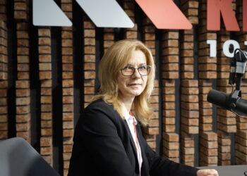 Bożena Mrożek, kierownik Działu Obsługi Bieżącej w I Urzędzie Skarbowym w Kielcach / Aneta Cielibała-Gil / Radio Kielce