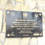 Tablice pamiątkowe na Starym Cmentarzu tzw. „ Parku Pamięci” / Marta Gajda / Radio Kielce