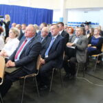 Podpisanie porozumienia w sprawie przekazania profesjonalnego urządzenia do pomiaru jakości powietrza  miedzy Miastem i Gminą Wiślica, a Polską Spółką Gazownictwa / Marta Gajda / Radio Kielce