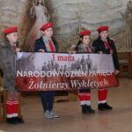 Busko. Spektakl „Nie zapomnijcie o nas…” prezentowany w kościele p.w. św. Brata Alberta Chmielowskiego / Marta Gajda / Radio Kielce