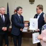 Pierwsza Sesja Rady Miejskiej w Nowym Korczynie / Marta Gajda / Radio Kielce