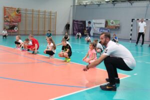 Pińczów. Inauguracja szkółki Champions Handball Academy. Grzegorz Tkaczyk / Marta Gajda / Radio Kielce