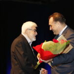 01.02.2019 Kielce. 67. Plebiscyt Świętokrzyskie Gwiazdy Sportu 2018. Gala finałowa. „Zasłużony dla świętokrzyskiego sportu” - Ryszard Mikurda. Statuetkę wręcza prezes Radia Kielce – Janusz Knap / Jarosław Kubalski / Radio Kielce