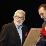 01.02.2019 Kielce. 67. Plebiscyt Świętokrzyskie Gwiazdy Sportu 2018. Gala finałowa. „Zasłużony dla świętokrzyskiego sportu” - Ryszard Mikurda. Statuetkę wręcza prezes Radia Kielce – Janusz Knap / Jarosław Kubalski / Radio Kielce