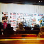 09.02.2019 Radio Kielce. Studio Gram. Koncert zespołu F-Band w składzie Artur Frączek - gitara i śpiew,Tomasz Frączek - gitara basowa i śpiew oraz Łukasz Frączek - perkusja / Jarosław Kubalski / Radio Kielce