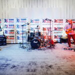 09.02.2019 Radio Kielce. Studio Gram. Koncert zespołu F-Band w składzie Artur Frączek - gitara i śpiew,Tomasz Frączek - gitara basowa i śpiew oraz Łukasz Frączek - perkusja / Jarosław Kubalski / Radio Kielce