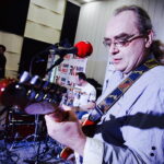 09.02.2019 Radio Kielce. Studio Gram. Koncert zespołu F-Band w składzie Artur Frączek - gitara i śpiew,Tomasz Frączek - gitara basowa i śpiew oraz Łukasz Frączek - perkusja / Jarosław Kubalski / Radio Kielce