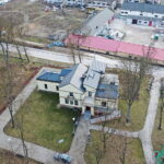 09.02.2019 Morawica. Oficyna dworska w parku / Jarosław Kubalski / Radio Kielce