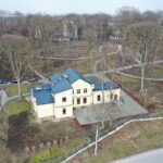 09.02.2019 Morawica. Oficyna dworska w parku / Jarosław Kubalski / Radio Kielce