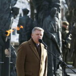 10.02.2019 Kielce. Skwer Żeromskiego. Uroczystości pod Pomnikiem Armii Krajowej w 77. rocznicę przemianowania Związku Walki Zbrojnej w Armię Krajową. Senator Jarosław Rusiecki / Jarosław Kubalski / Radio Kielce