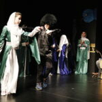 13.02.2019 Kielce. Teatr Lalki i Aktora "Kubuś". Występ dzieci z Czeczeni, uczestników projektu "Ojczyzny", realizowanego przez "Kubusia" / Jarosław Kubalski / Radio Kielce