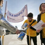 Wolontariusze Caritas będą kwestować przed urzędem marszałkowskim