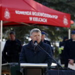 19.02.2019 Kielce. Przekazanie nowego sprzętu strażaków. Senator Jarosław Rusiecki / Jarosław Kubalski / Radio Kielce