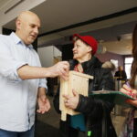 20.02.2019 Radio Kielce. Rozdajemy słuchaczom budki lęgowe dla ptaków / Jarosław Kubalski / Radio Kielce