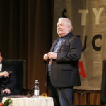 22.02.2019 Kielce. WDK. Lech Wałęsa podczas spotkania z mieszkańcami. Spotkanie poprowadził dziennikarz i politolog Bartłomiej Zapała / Jarosław Kubalski / Radio Kielce