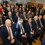 27.02.2019 Kielce. ŚUW. Wiceminister spraw wewnętrznych i administracji Jarosław Zieliński wręczył promesy na zadania związane z usuwaniem skutków klęsk żywiołowych / Jarosław Kubalski / Radio Kielce