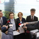 25.02.2019 Kielce. UW. Konferencja prasowa na temat "piątki Kaczyńskiego". Poseł Andrzej Kryj, wojewoda Agata Wojtyszek, poseł Maria Zuba i senator Krzysztof Słoń / Jarosław Kubalski / Radio Kielce