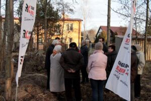 Skarżysko. Interwencja. Woda zalewa posesje mieszkańcom ulicy 1 Maja / Krzysztof Bujnowicz / Radio Kielce