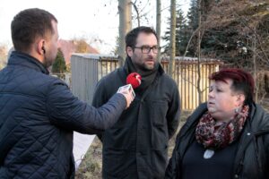 Skarżysko. Interwencja. Woda zalewa posesje mieszkańcom ulicy 1 Maja / Krzysztof Bujnowicz / Radio Kielce